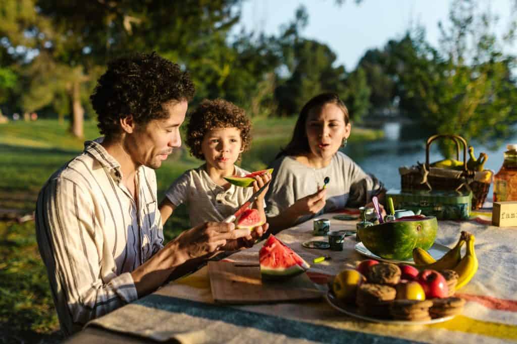 One Tips To Motivate Children To Eat More Veggies is to eat together