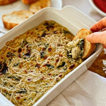 baked creamy vegan spinach artichoke dip
