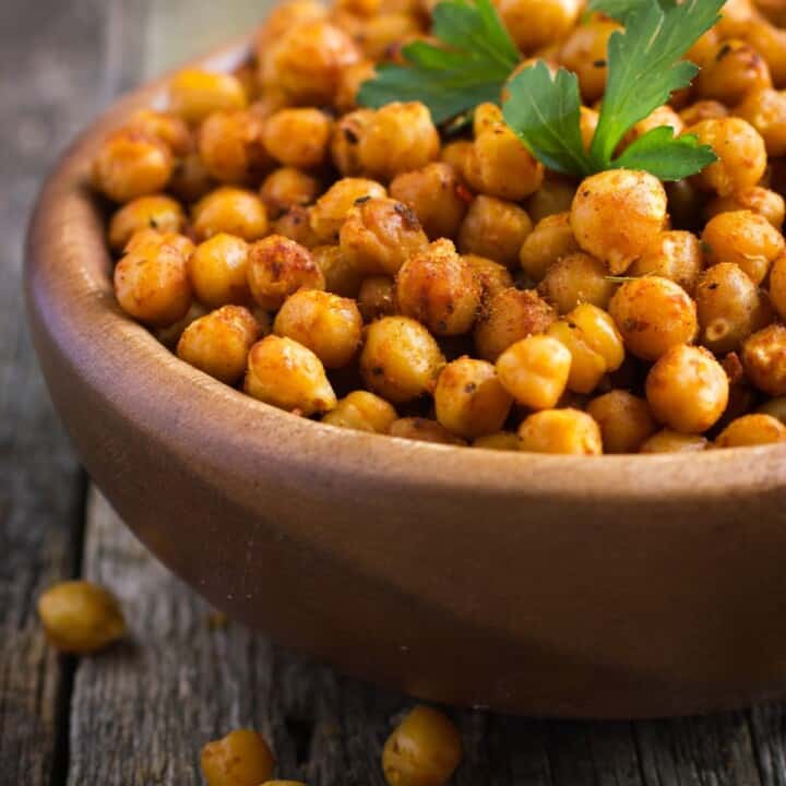 bowl of roasted chickpeas